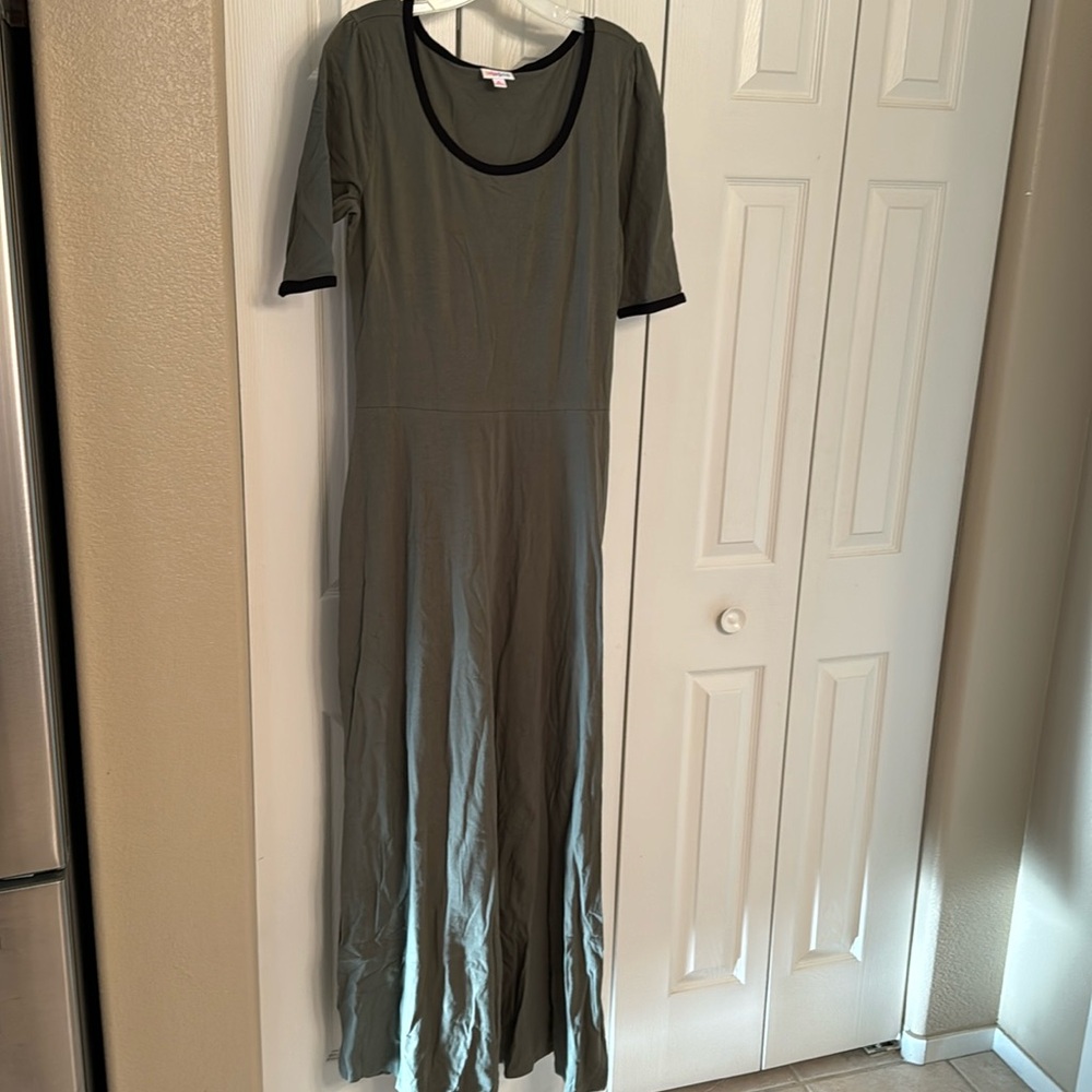 NWT Lularoe Anna mossy green with black trim on neck and sleeves XL & S